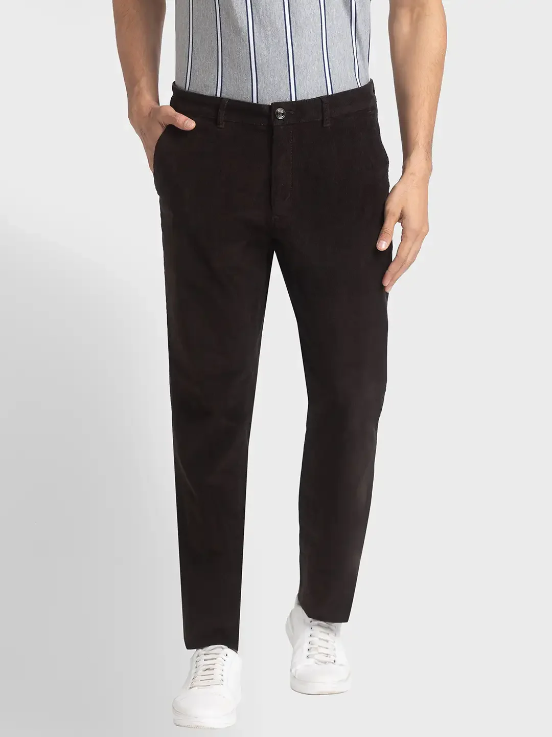 Men Green Contemporary Fit Solid Cotton Blend Trouser