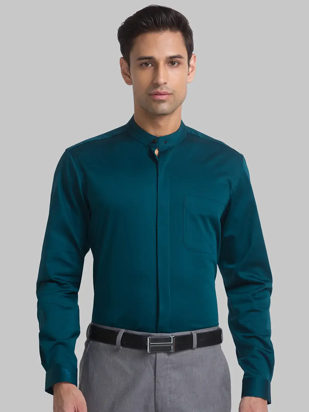 Men Green Contemporary Fit Solid Cotton Full Sleeve Shirts
