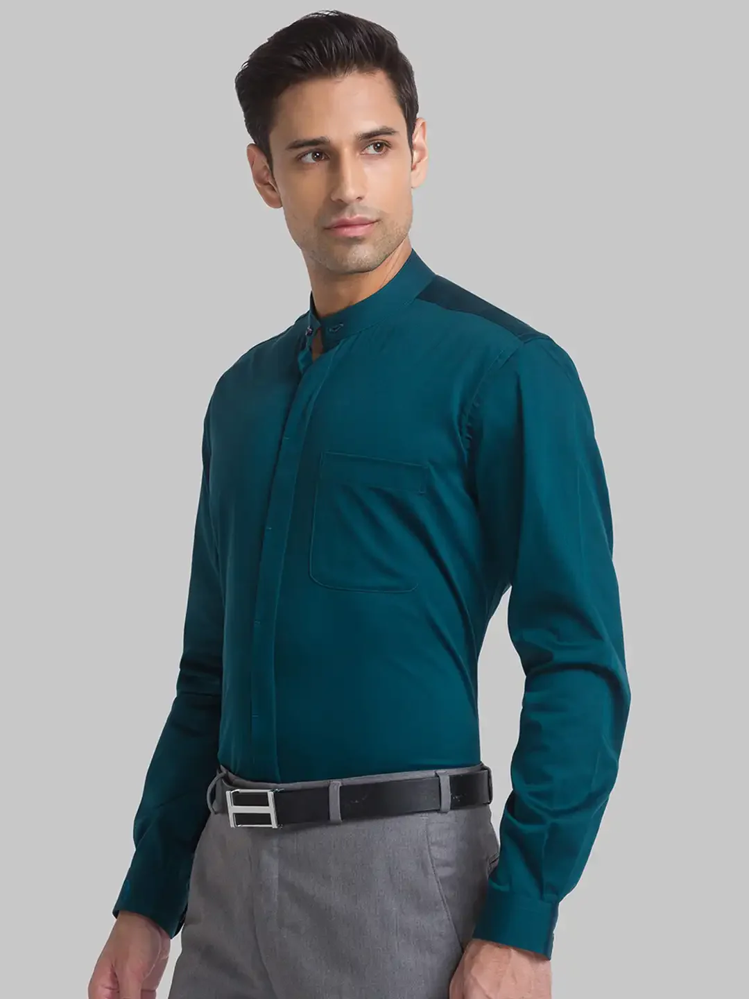 Men Green Contemporary Fit Solid Cotton Full Sleeve Shirts - Image 7