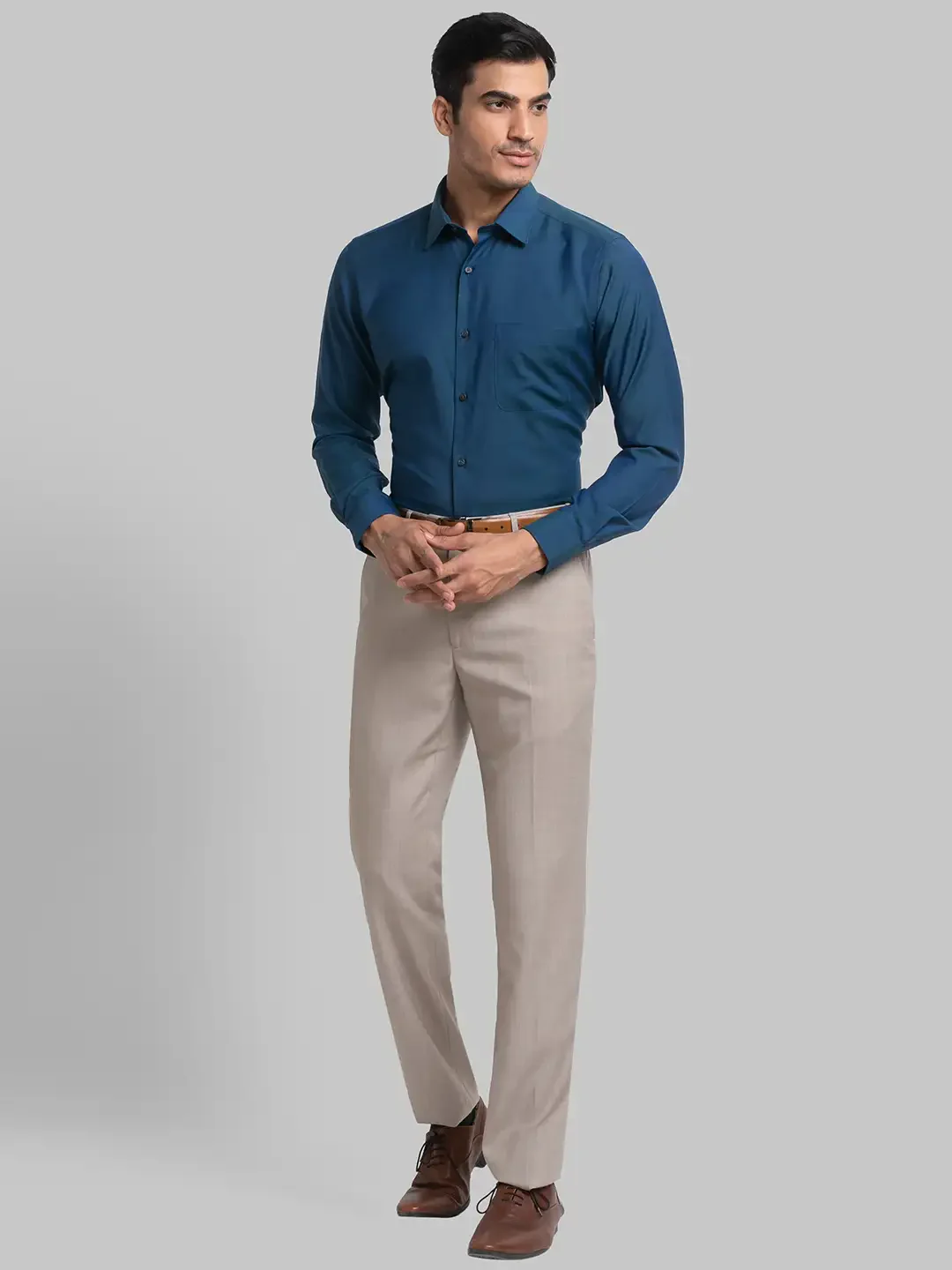 Men Green Contemporary Fit Solid Polyester Blend Cut Collar Shirts - Image 5