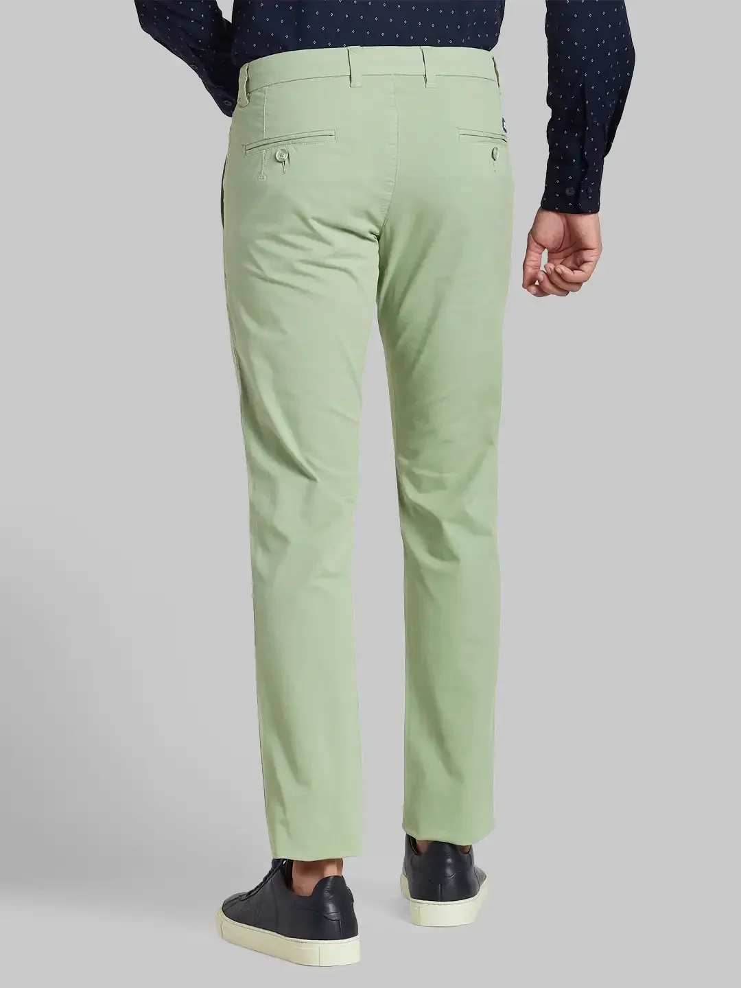 Men Green Lrt Fit Rfd Overdyed Cotton Blend Trouser - Image 4