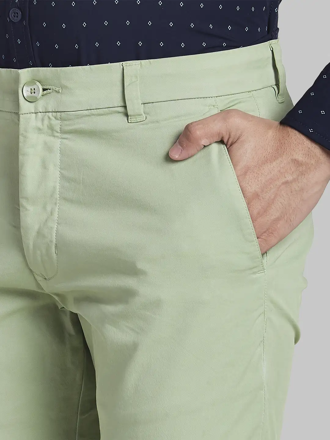 Men Green Lrt Fit Rfd Overdyed Cotton Blend Trouser - Image 6