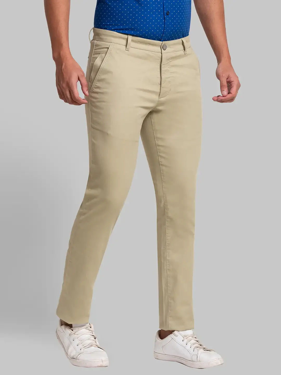 Men Green Lrt Fit Solid Cotton Blend Trouser - Image 2