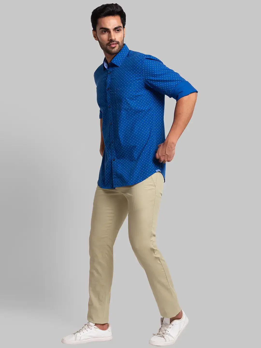 Men Green Lrt Fit Solid Cotton Blend Trouser - Image 5