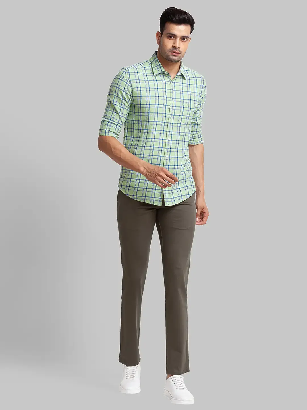 Men Green Lrt Fit Solid Cotton Blend Trouser - Image 5