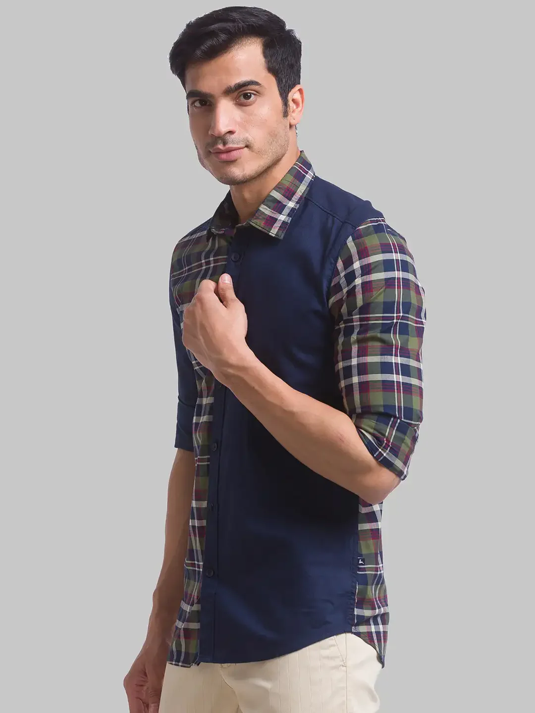 Men Green Slim Fit Checks Cotton Full Sleeve Shirts - Image 3