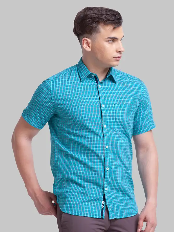 Men Green Slim Fit Checks Cotton Half Sleeve Shirts - Image 2