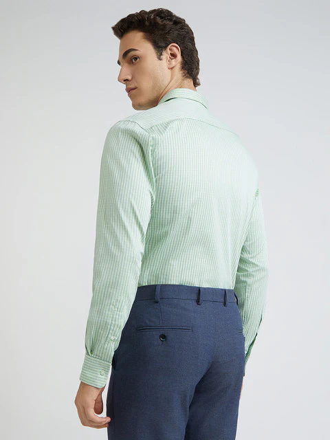 Men Green Slim Fit Checks Cotton Shirts - Image 4