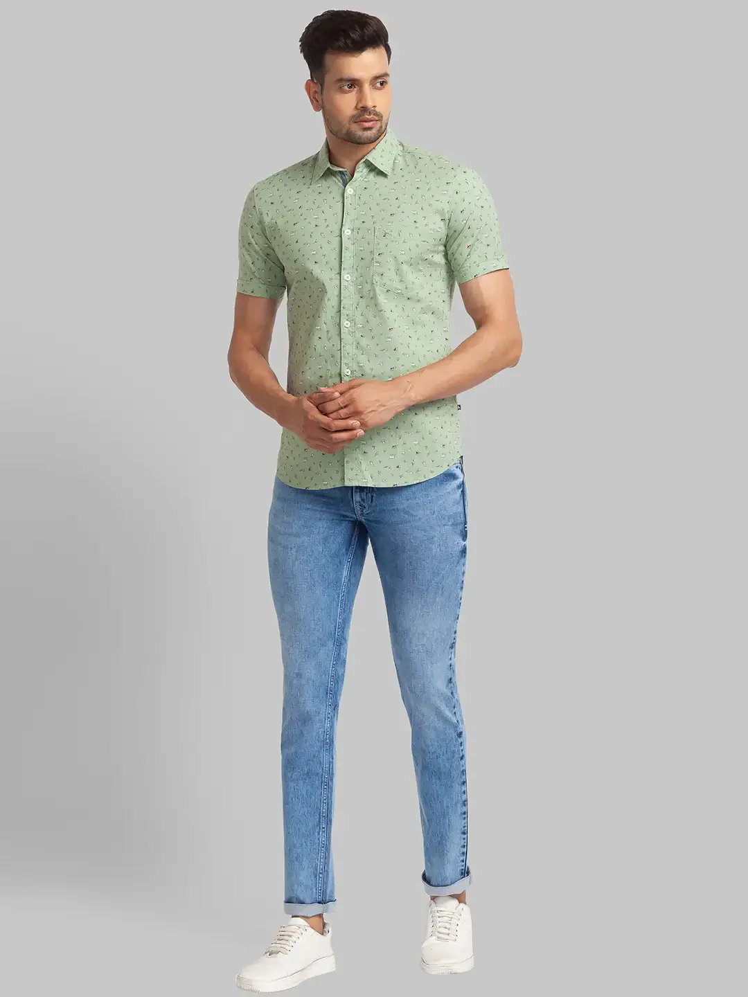 Men Green Slim Fit Print Cotton Half Sleeve Shirts - Image 5