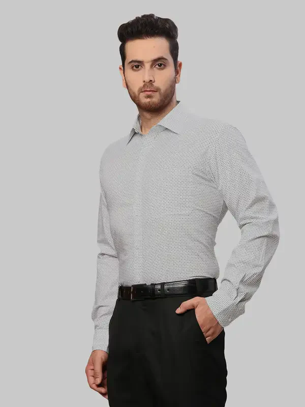 Men Green Slim Fit Print Cotton Shirts - Image 3