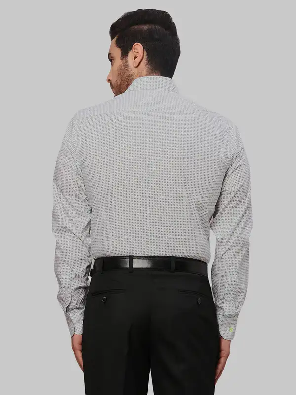 Men Green Slim Fit Print Cotton Shirts - Image 4