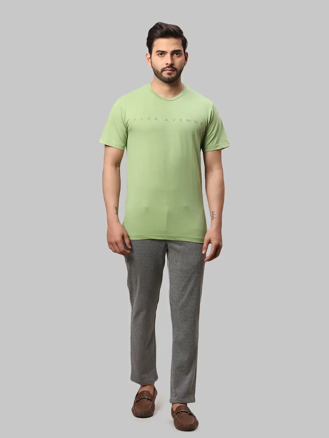 Men Green Slim Fit Solid Cotton Blend Crew Neck Collar T-Shirt - Image 5