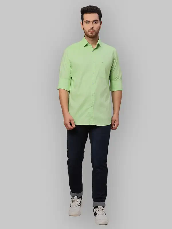Men Green Slim Fit Solid Cotton Shirts - Image 5