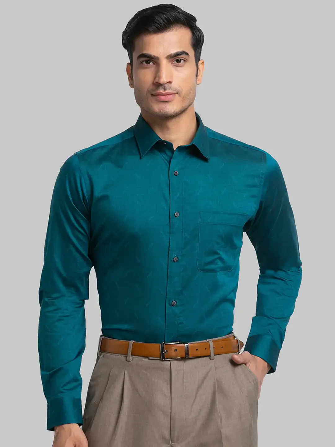 Men Green Slim Fit Structure Cotton Cut Collar Shirts