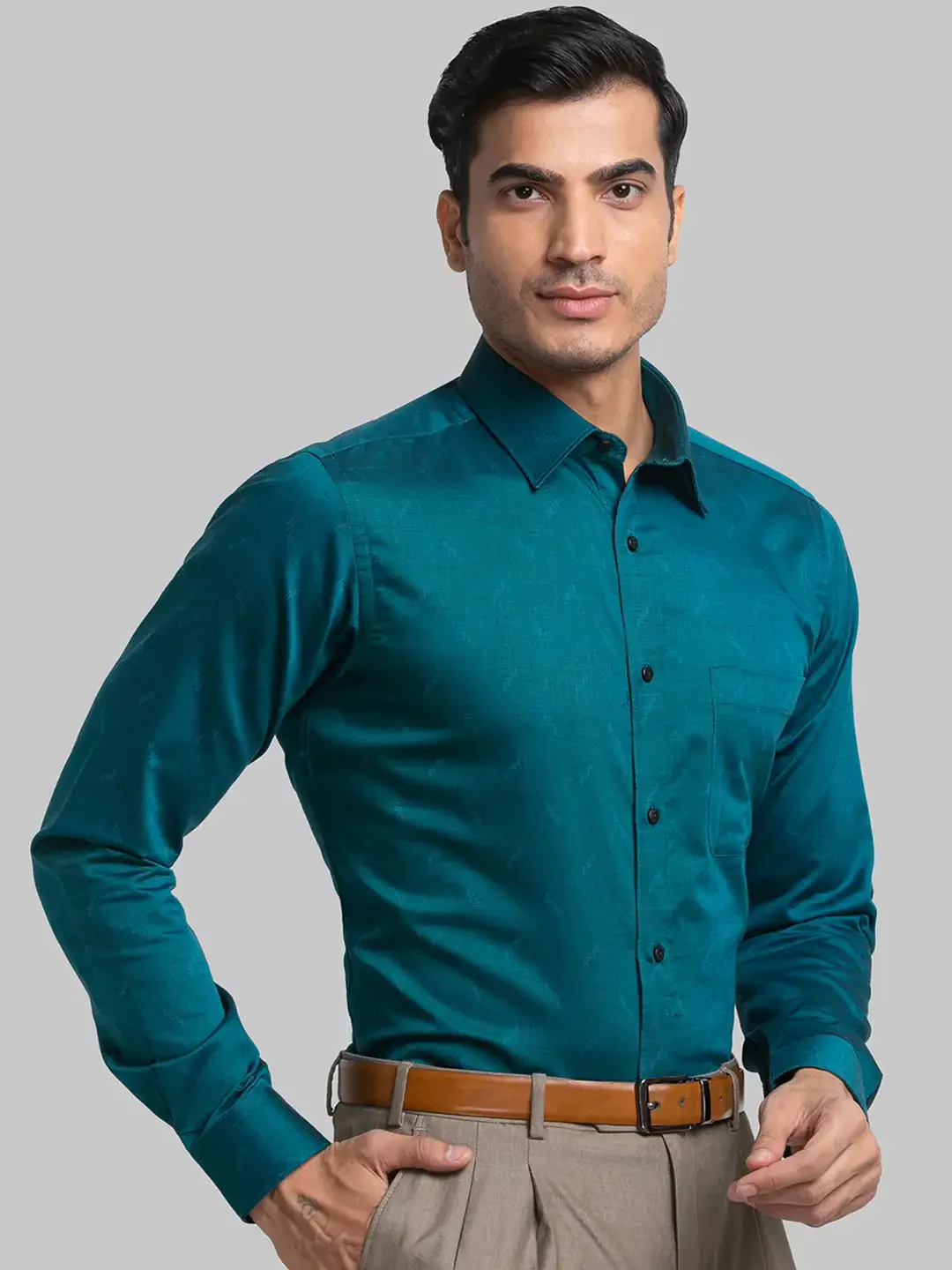 Men Green Slim Fit Structure Cotton Cut Collar Shirts - Image 2