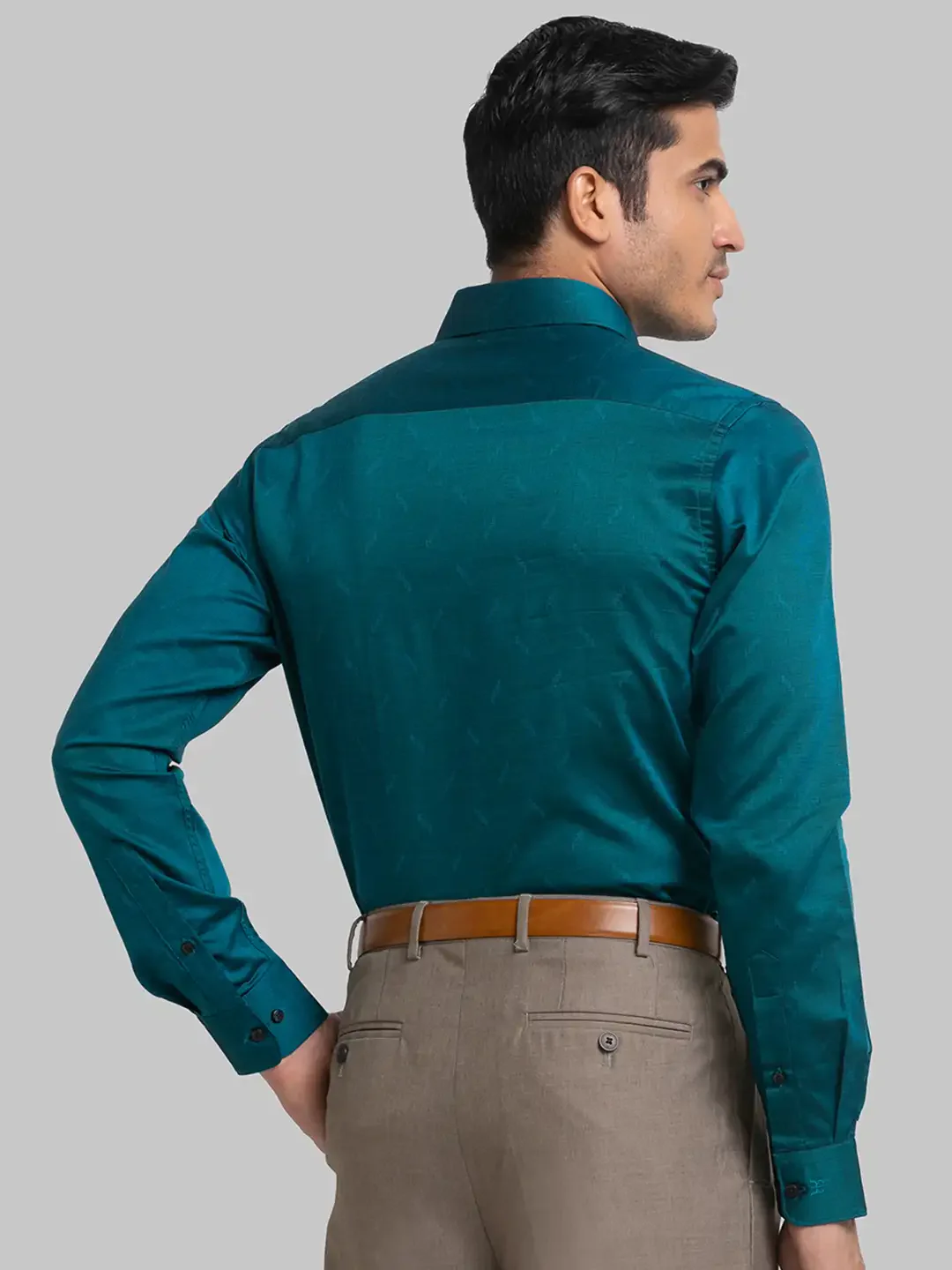 Men Green Slim Fit Structure Cotton Cut Collar Shirts - Image 4