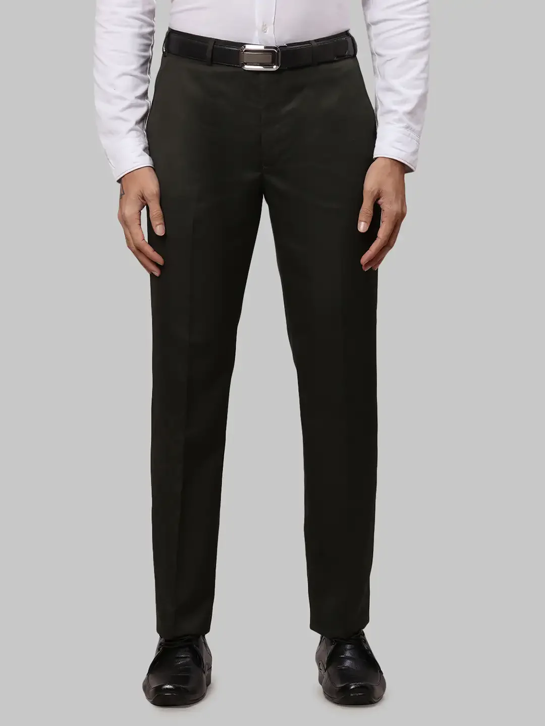 Men Green Smart Fit Twill Polyester Blend Trouser