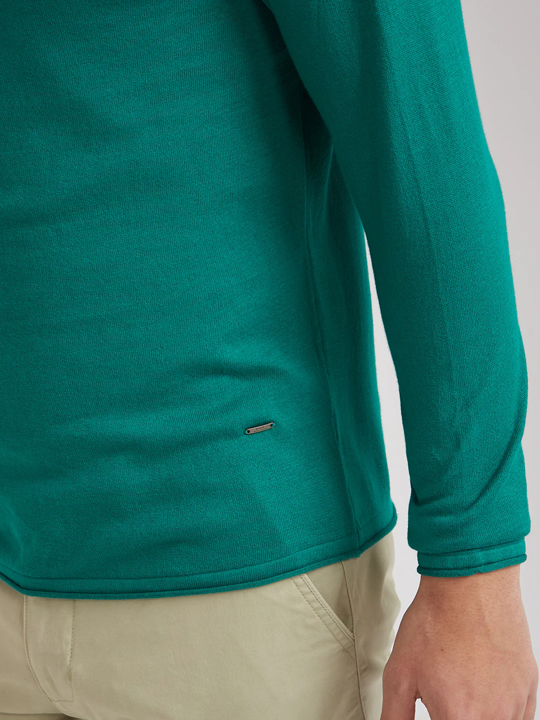 Men Green Solid Cotton Full Sleeve Sweaters - Image 7