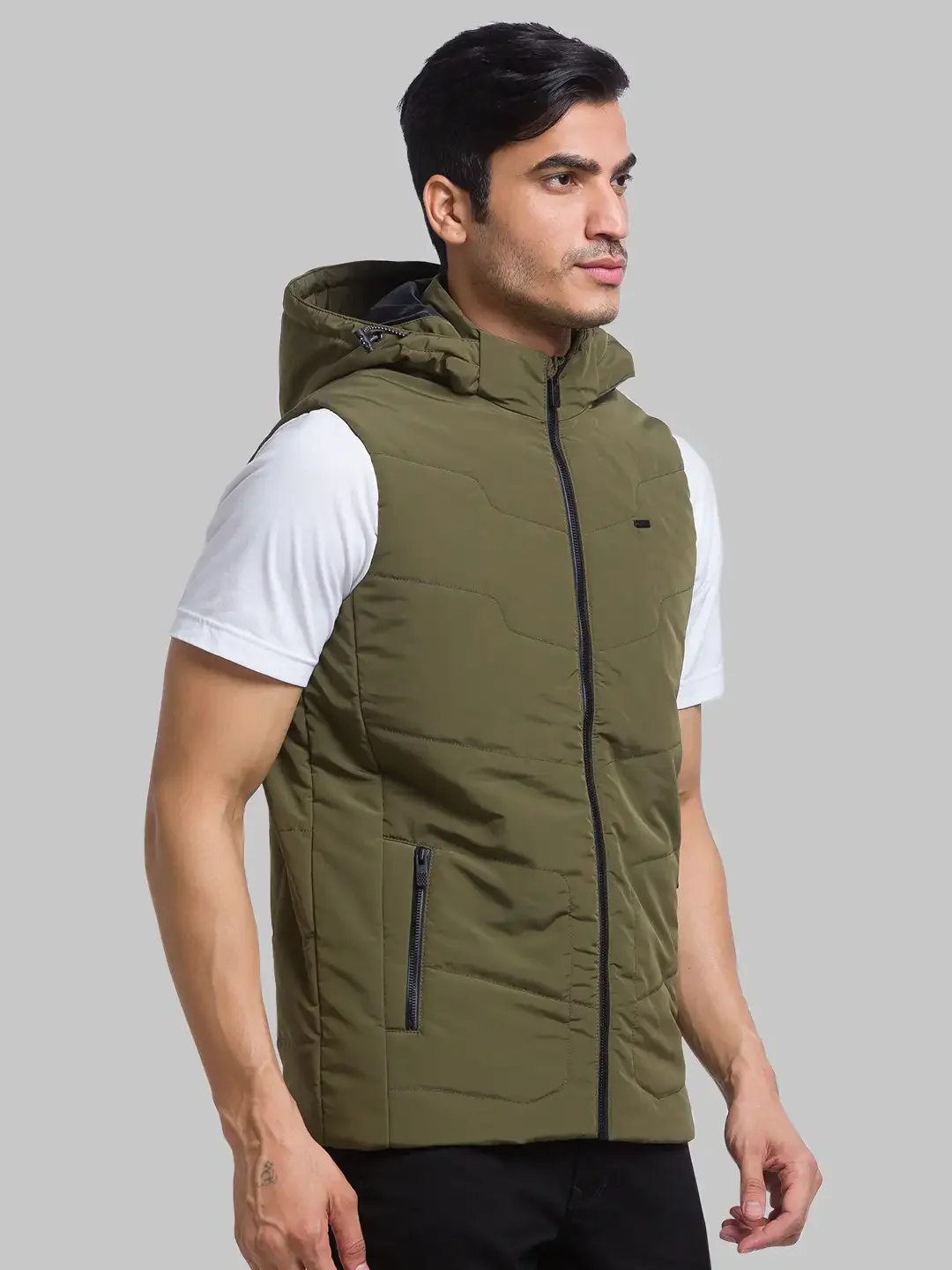 Men Green Solid Polyester Sleeveless Jackets - Image 2