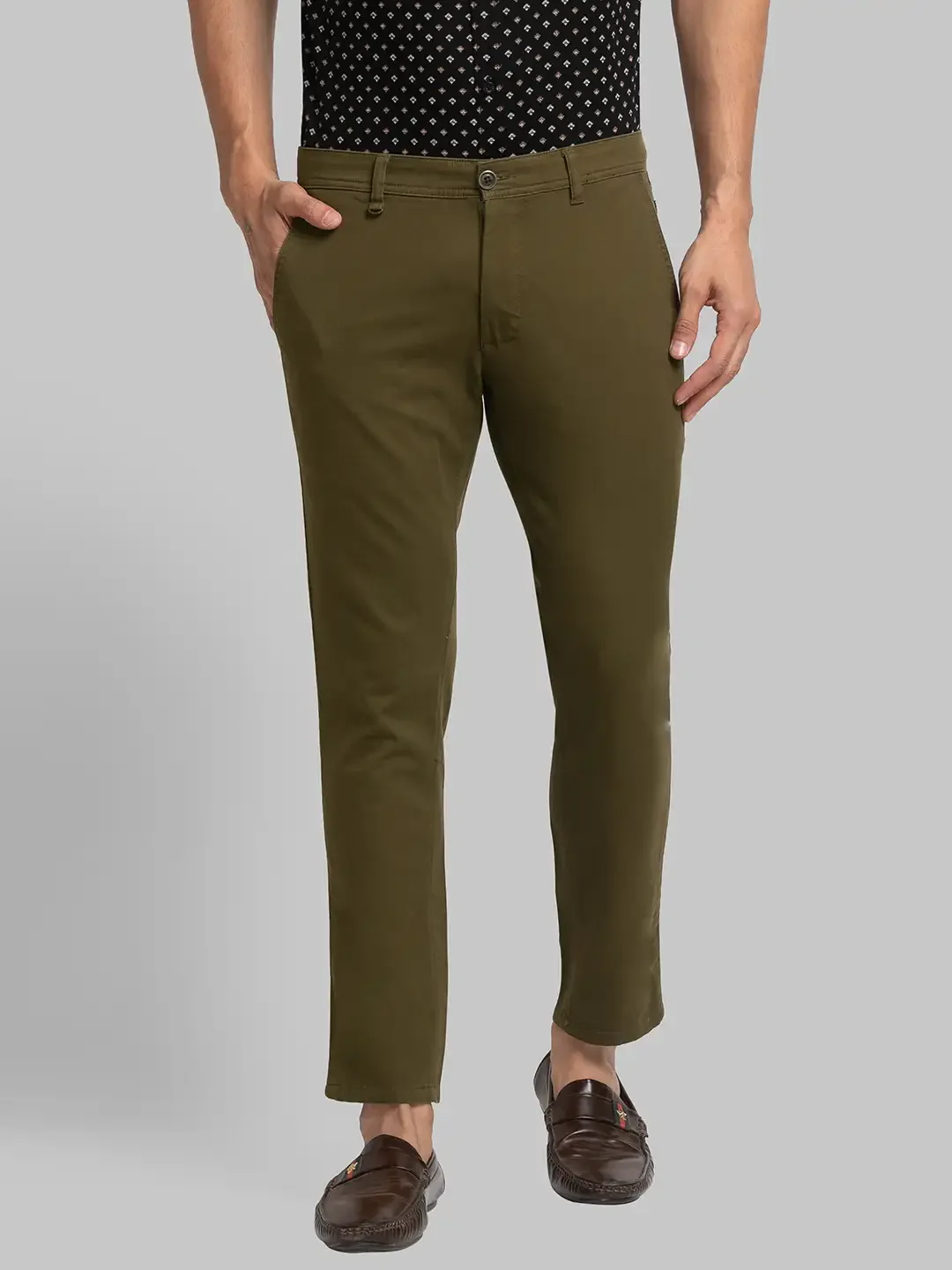Men Green Super Slim Fit Solid Cotton Blend Trouser