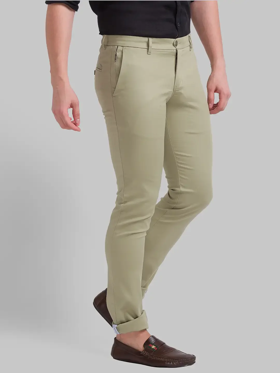 Men Green Super Slim Fit Solid Cotton Blend Trouser - Image 2