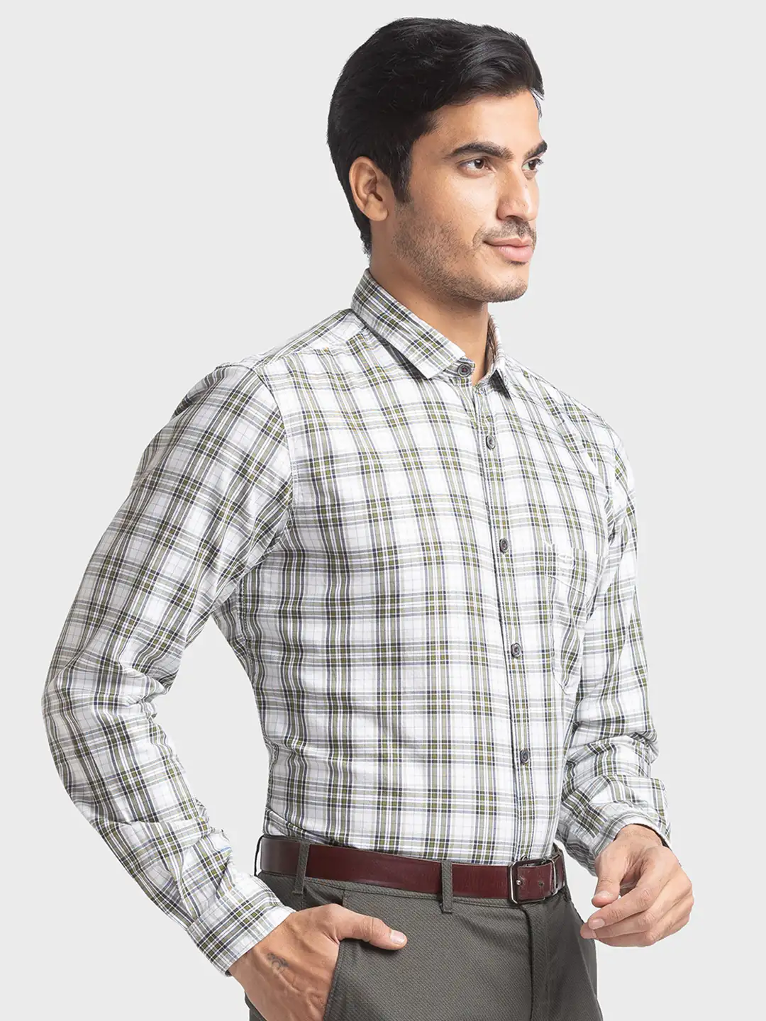 Men Green Tailored Fit Checks Cotton Full Sleeve Shirts - Image 2