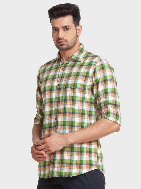 Men Green Tailored Fit Checks Cotton Full Sleeve Shirts - Image 3