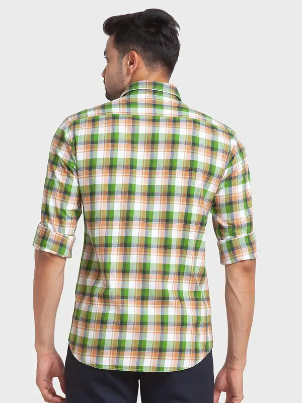 Men Green Tailored Fit Checks Cotton Full Sleeve Shirts - Image 4