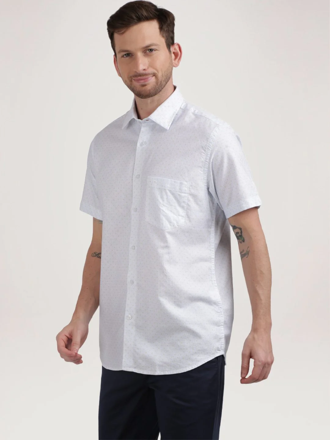 Men Green Tailored Fit Print Cotton Half Sleeve Shirts - Image 3