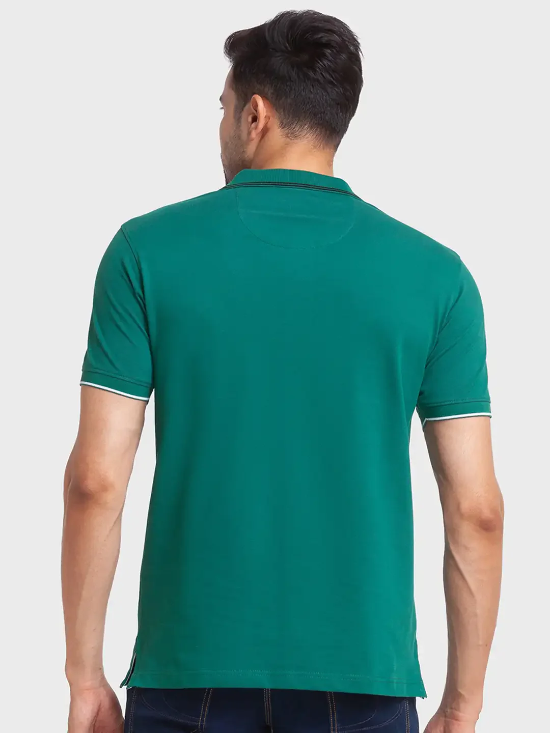 Men Green Tailored Fit Solid Cotton Half Sleeve T-Shirt - Image 4