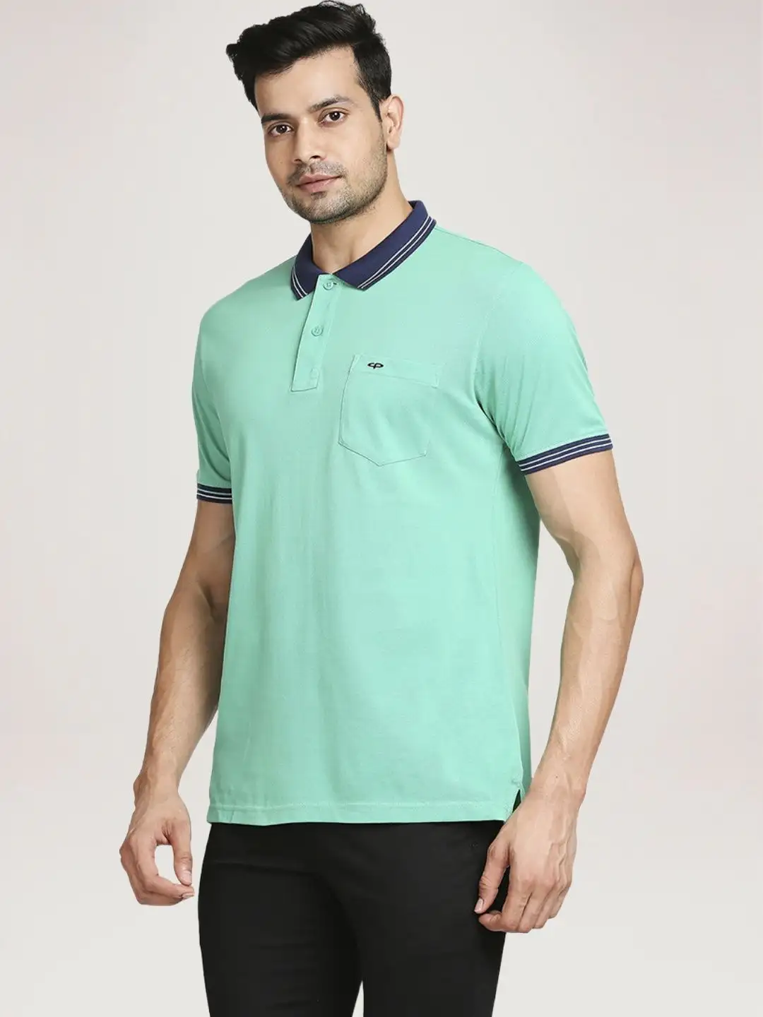Men Green Tailored Fit Solid Cotton Half Sleeve T-Shirt