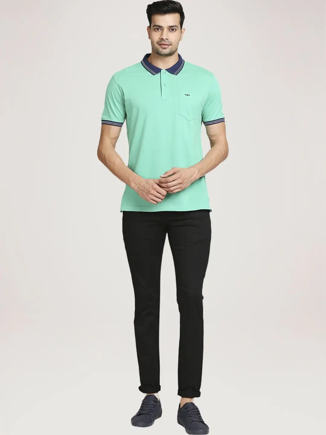Men Green Tailored Fit Solid Cotton Half Sleeve T-Shirt - Image 5