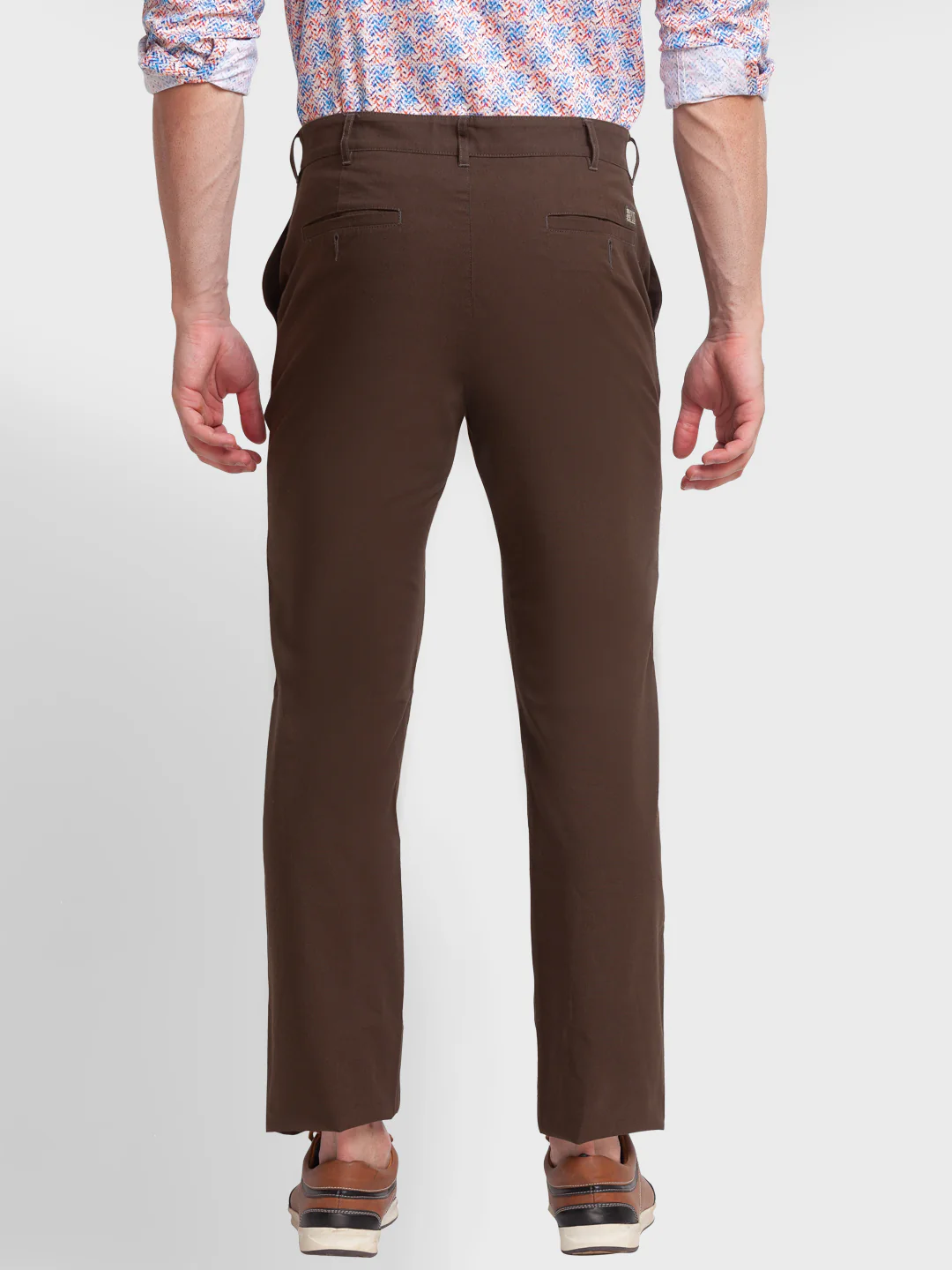 Men Green Tailored Fit Solid Piece Dyed Cotton Blend Trouser - Image 2
