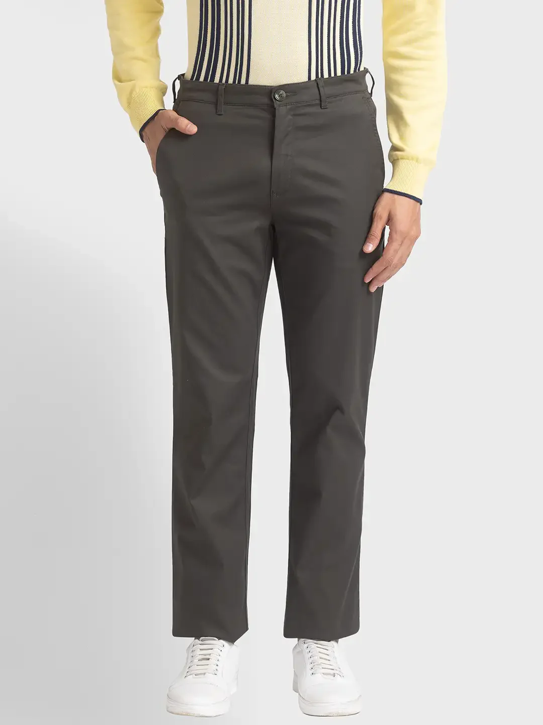 Men Green Tailored Fit Solid Piece Dyed Cotton Blend Trouser