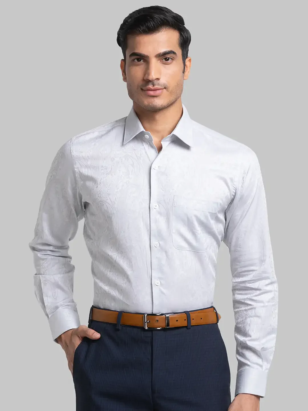 Men Grey Contemporary Fit Jacquard Cotton Cutaway Collar Shirts