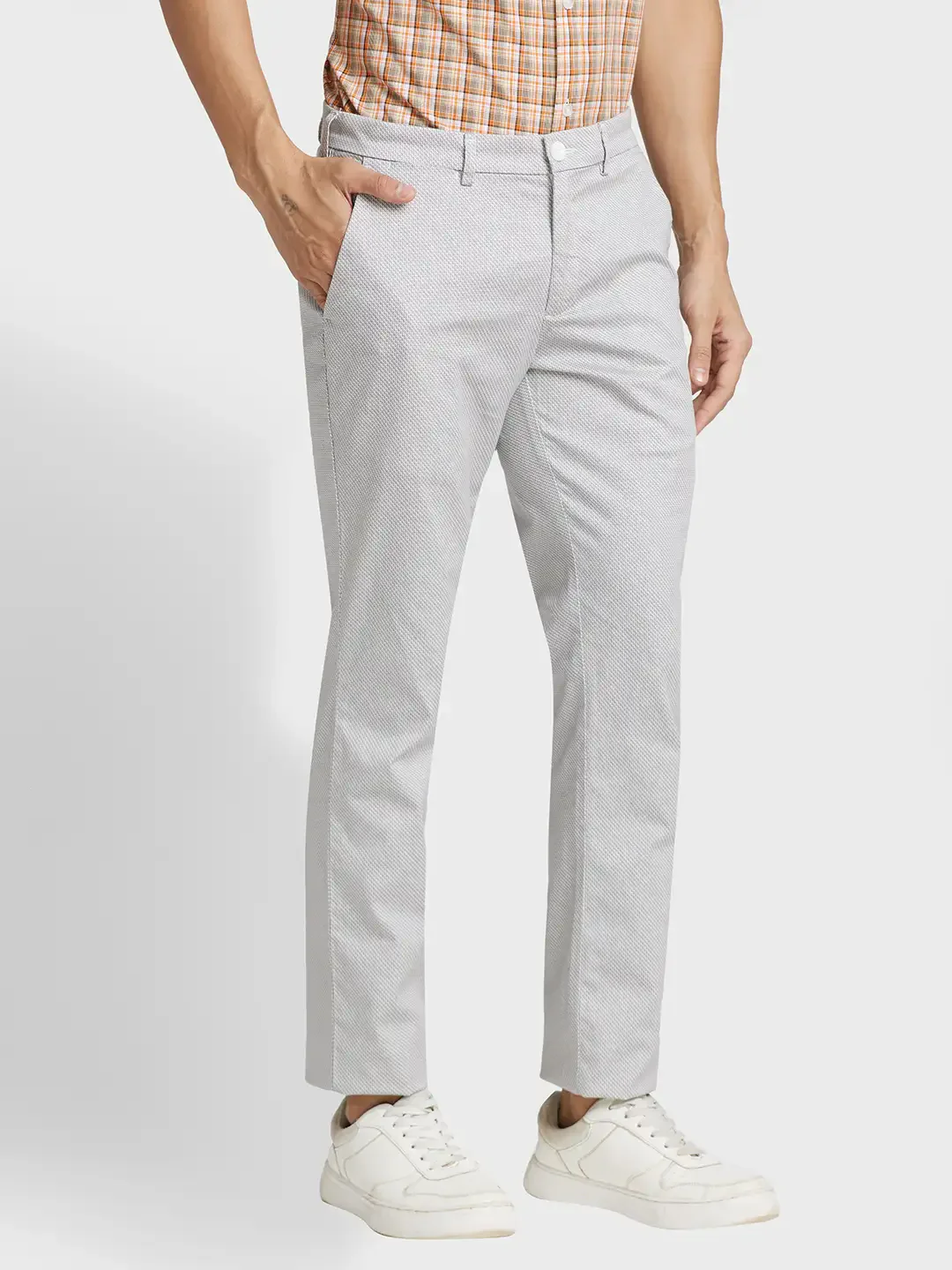 Men Grey Contemporary Fit Print Cotton Blend Trouser - Image 2