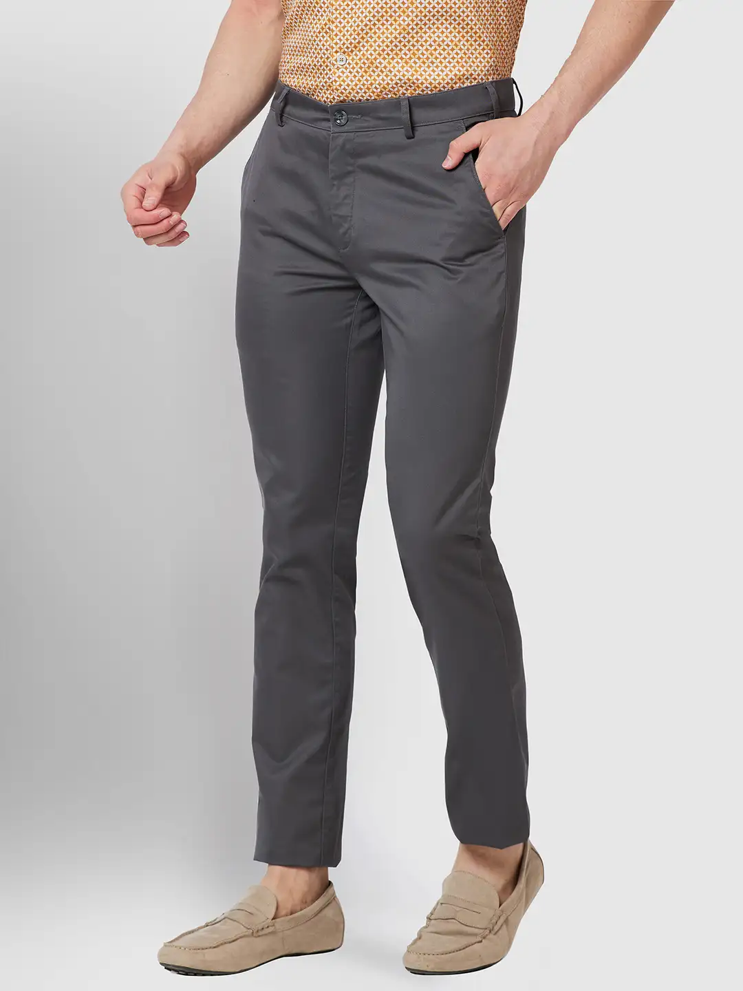 Men Grey Contemporary Fit Solid Piece Dyed Cotton Trouser - Image 3