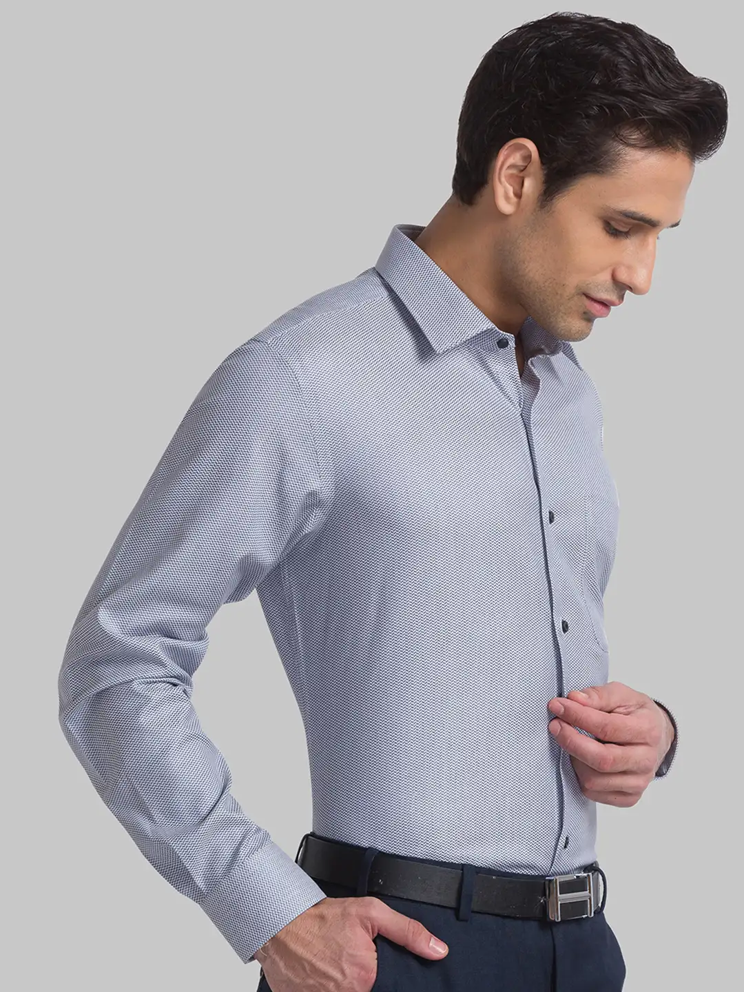 Men Grey Contemporary Fit Structure Cotton Cut Collar Shirts
