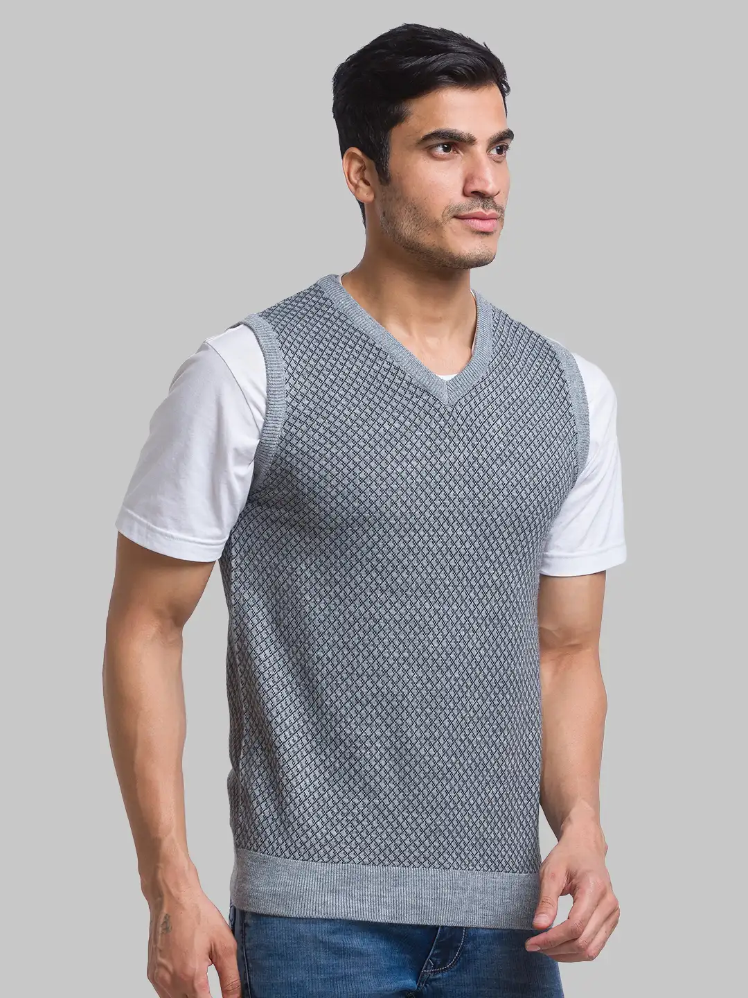 Men Grey Jacquard Acrylic Blend Sleeveless Sweaters - Image 2