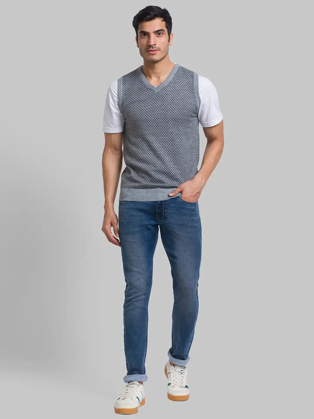 Men Grey Jacquard Acrylic Blend Sleeveless Sweaters - Image 5