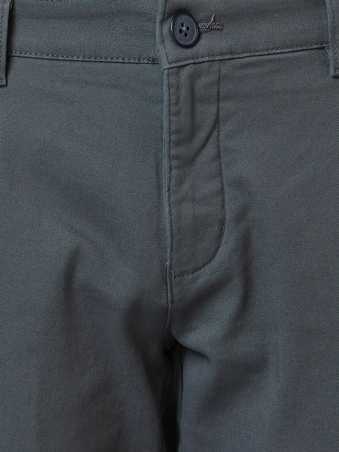 Men Grey Low Rise Tapered Fit Solid Cotton Blend Trouser - Image 7