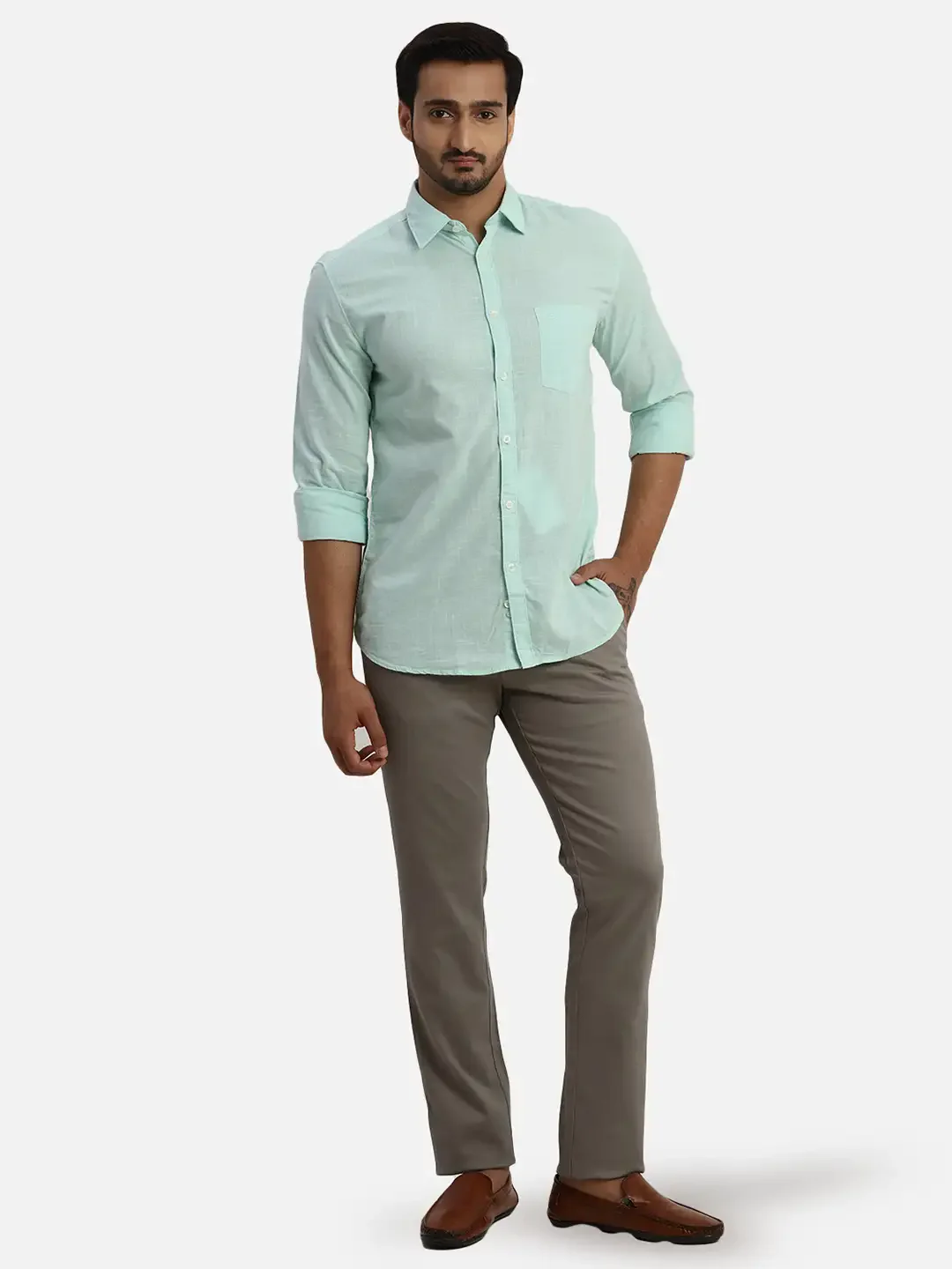 Men Grey Low Rise Tapered Fit Solid Cotton Blend Trouser - Image 5