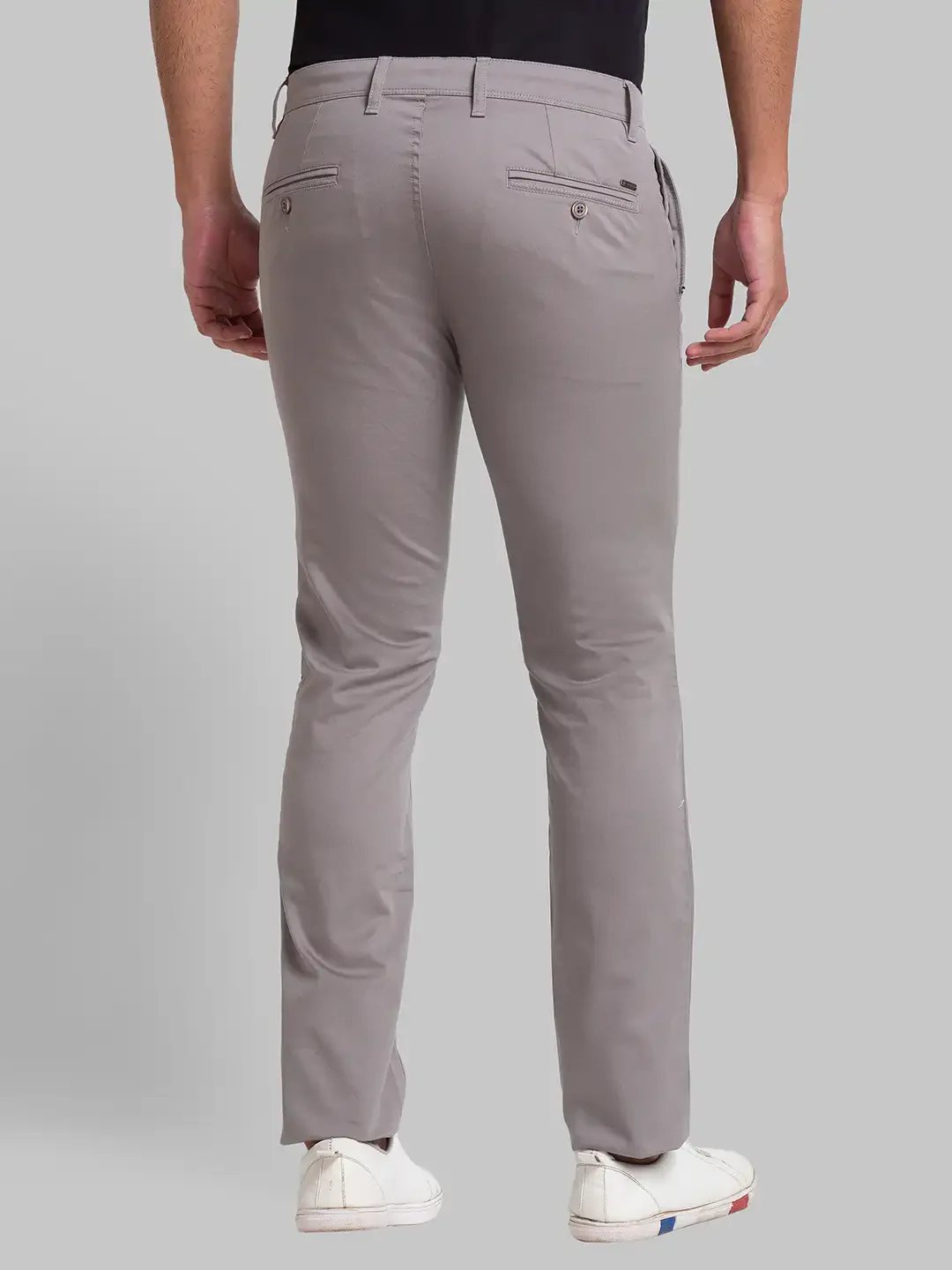 Men Grey Lrt Fit Solid Cotton Blend Trouser - Image 4