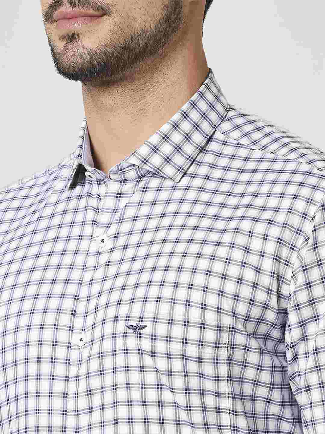 Men Grey Slim Fit Checks Cotton Cut Away Collar Shirts