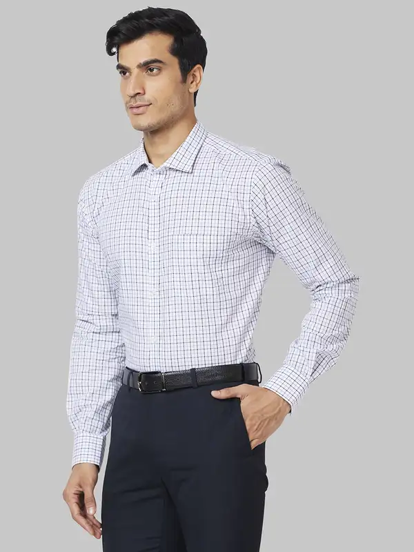 Park Avenue Men White Checks Slim Fit Cotton Formal Shirt - Image 3