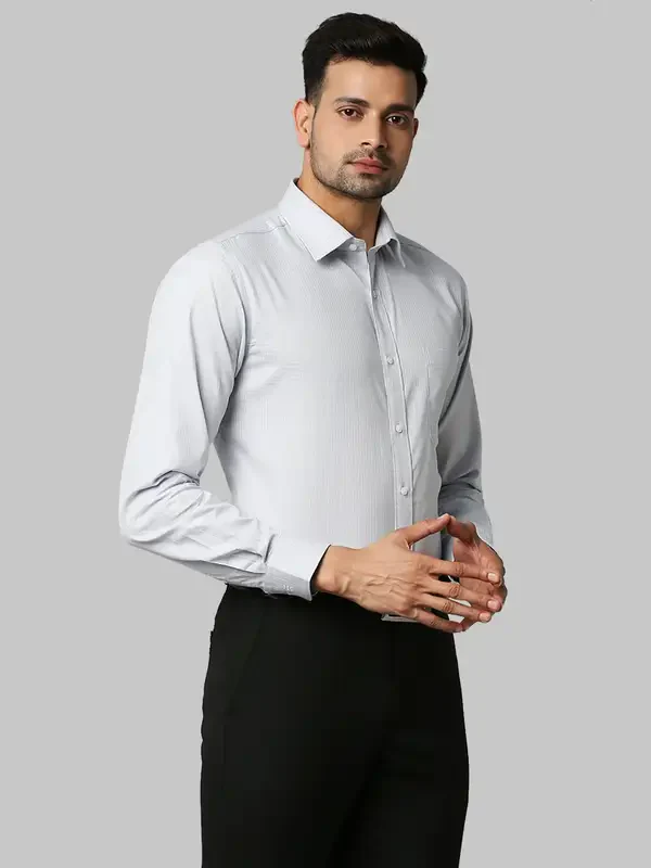Men Grey Slim Fit Checks Cotton Shirts - Image 2