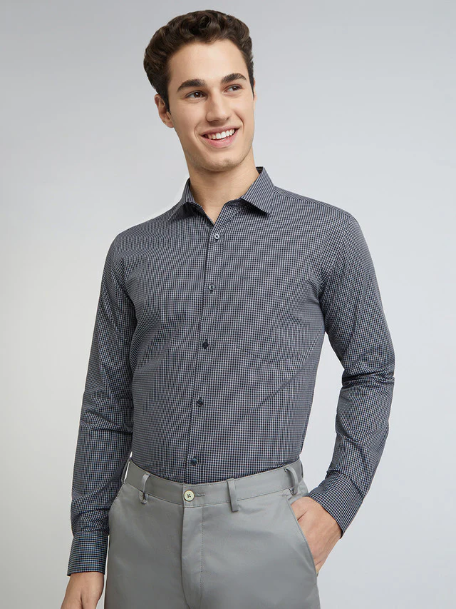 Park Avenue Men Grey Slim Fit Checks Cotton Shirts