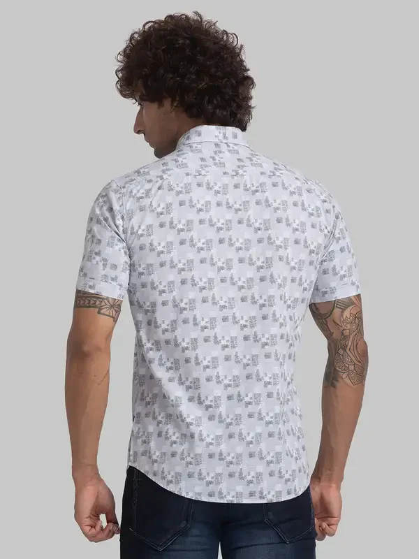 Men Grey Slim Fit Print Cotton Half Sleeve Shirts - Image 4