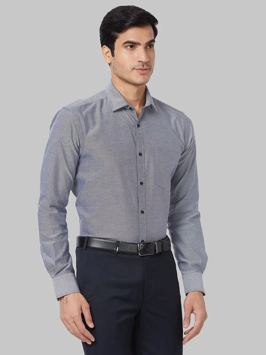 Park Avenue Men Grey Slim Fit Solid Cotton Blend Shirts - Image 2