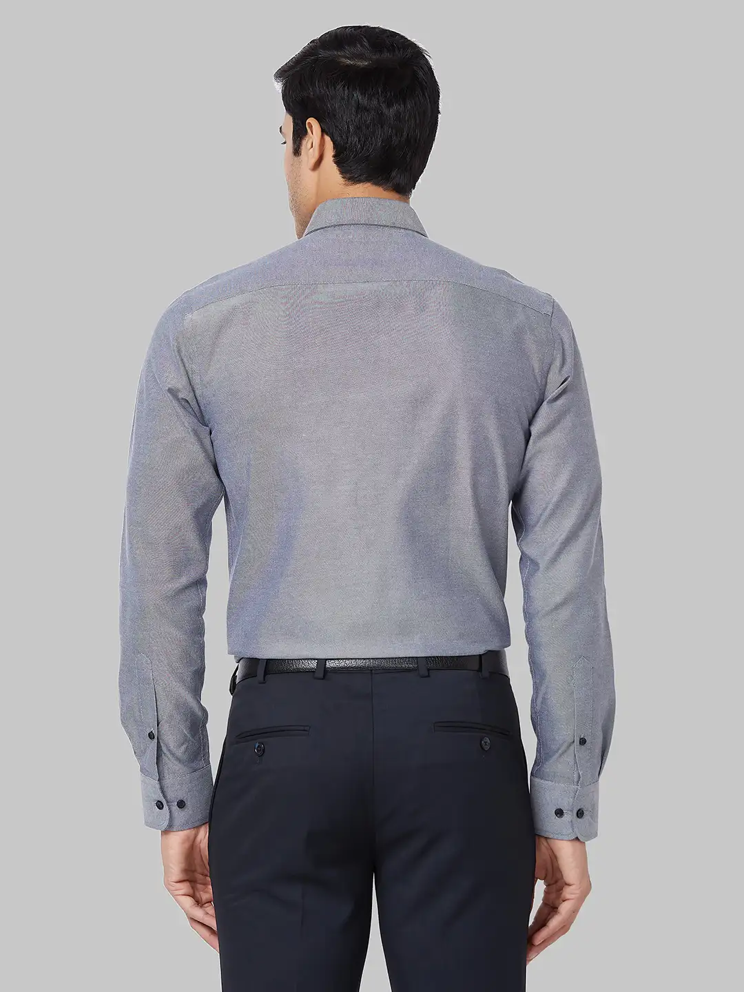 Park Avenue Men Grey Slim Fit Solid Cotton Blend Shirts - Image 4